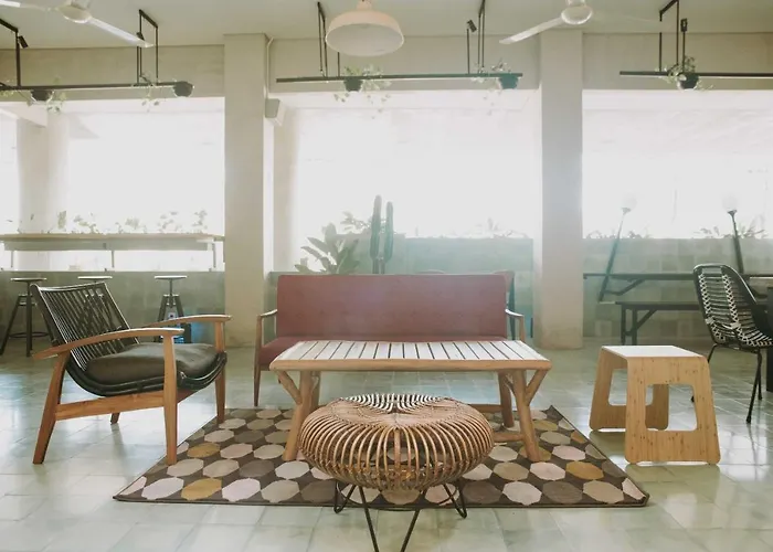 PanaHouse Surabaya Hotel